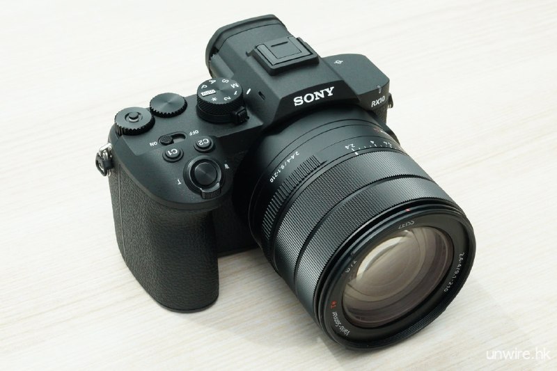 Sony RX10 V 一體化超遠攝數碼相機推出 相隔 9 年復活「天涯機王」