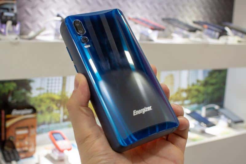 勁量&nbsp;Power&nbsp;Max&nbsp;P18K&nbsp;Pop&nbsp;智能手機&nbsp;　18,000&nbsp;mAh&nbsp;超強續航力