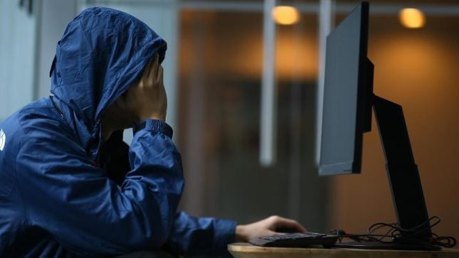 全球首个国家  英禁AI儿童色情图 - 国际 - 即时国际