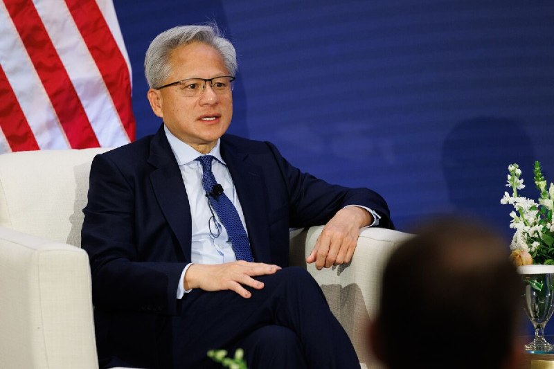 Nvidia CEO Puts Trump on Speakerphone While Downplaying AI Risks