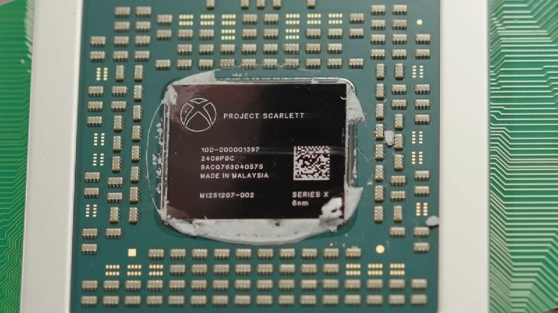 微软在新款 Xbox Series X 采用 6nm 的 SoC，功耗降低，散热也减配
