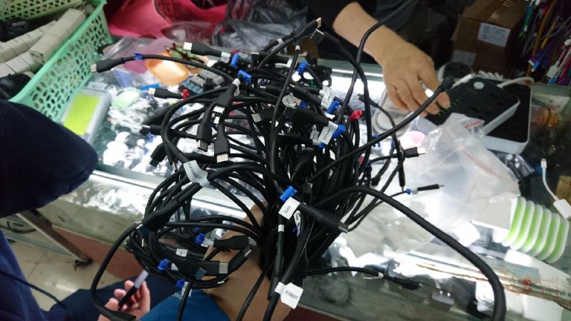 群里某位大佬买线的手根本停不下来