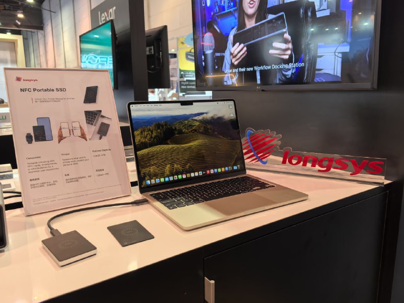 江波龙携首款 NFC PSSD 亮相 CES 2025