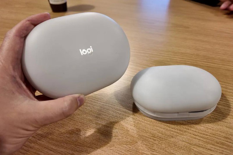 罗技推出可粘贴式雷达传感器 Logitech Spot，助力企业“隐形”监控办公场所这款设备不仅是一个雷达传感器，还能测量颗粒物、挥发性有机化合物（VOCs）、二氧化碳、温度、气压和湿度